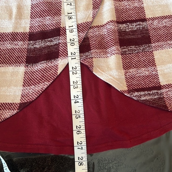 Hello Miz Plaid Overlap Sweater Knit Maternity & Nursing Top Size M - Picture 16 of 17